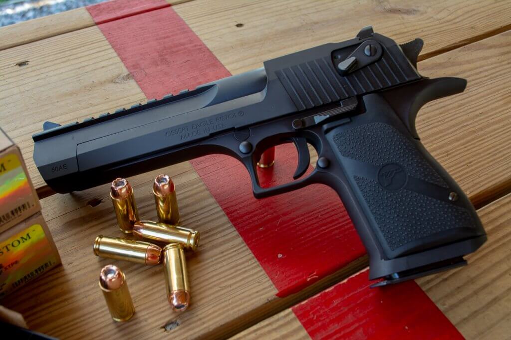 desert eagle with extended clip
