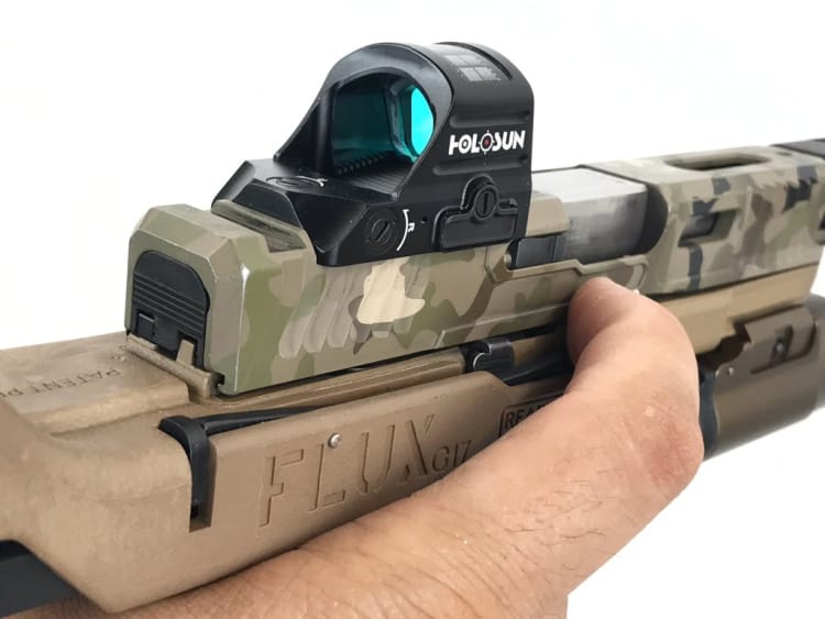 The latch does not close properly due to the ambidextrous slide stop.
