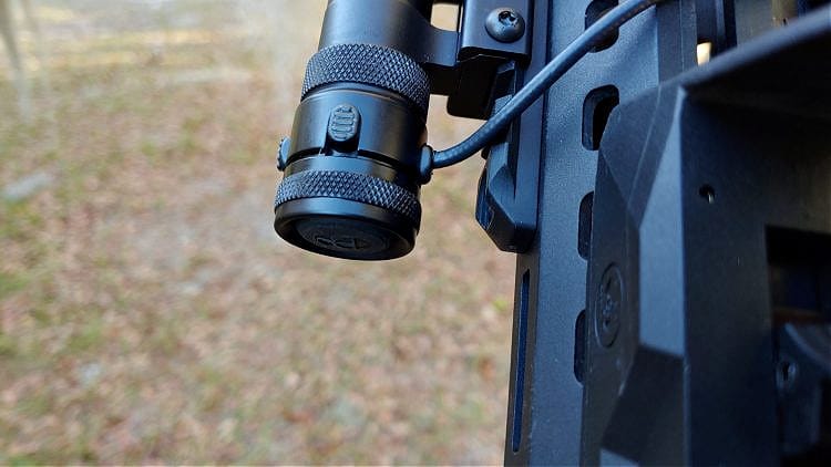 The Tail Cap accommodates the cord in four different positions.