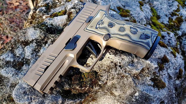 Sig Sauer P320 AGX carry pistol review.