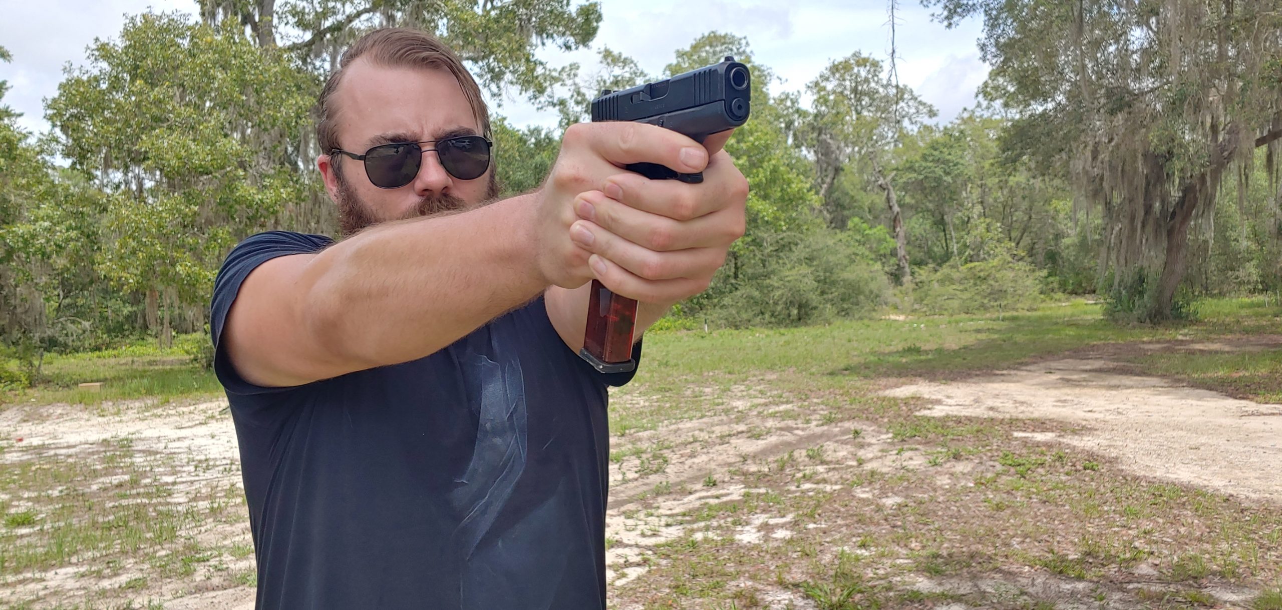 Travis Pike shooting Glock 43x with ETS mags for review