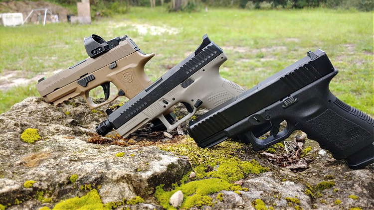 Compact pistols Sig P320, CZ P-10C, Glock 19 