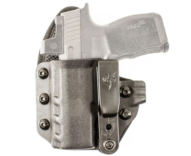 left hand DeSantis Uni-Tuk holster for Sig P365 xl