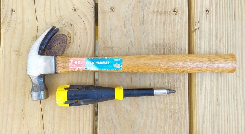 hammer and screwdriver as examples of improvised weapons