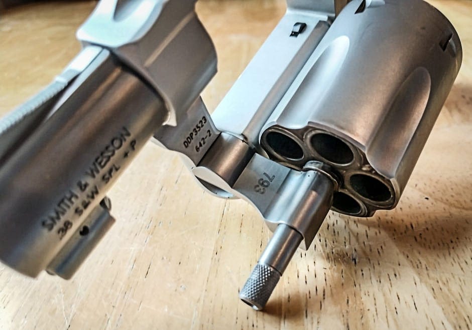 Smith & Wesson Airweight with cylinder open