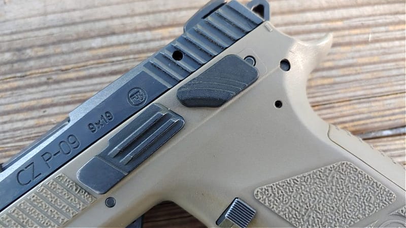 CZ P09 controls