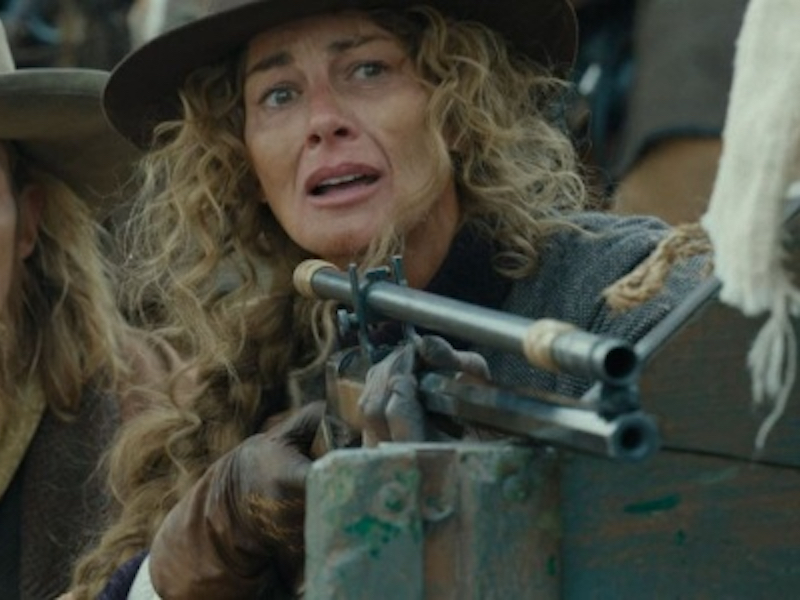 Faith Hill as Margaret Dutton aims a Winchester 1883 High Wall rifle in 1883 series