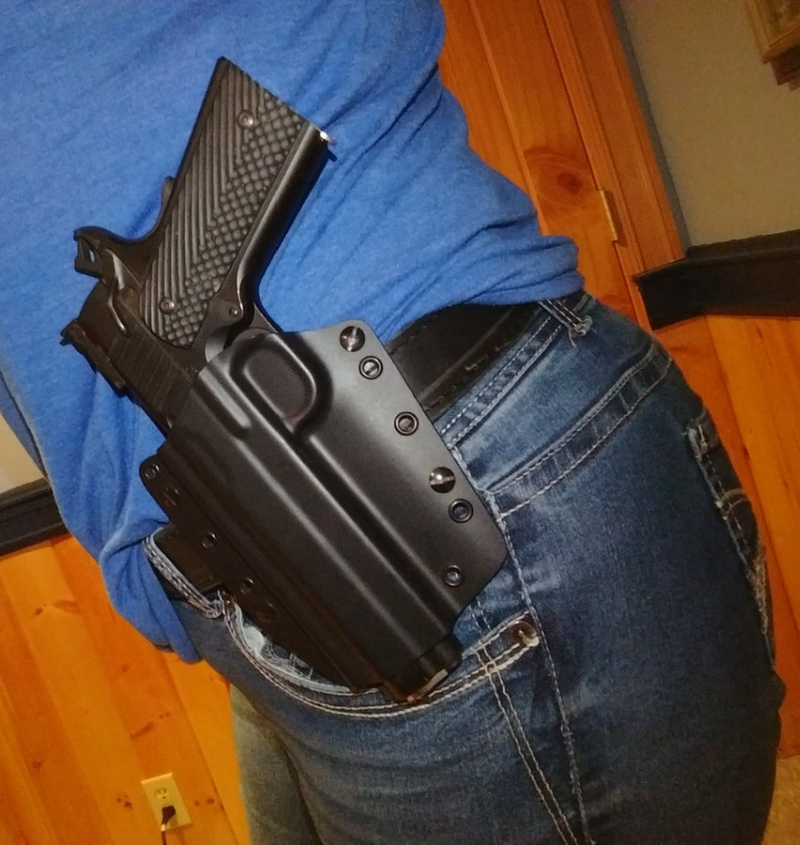 Blog: Women's Concealed Carry Leggings - DARA HOLSTERS & GEAR