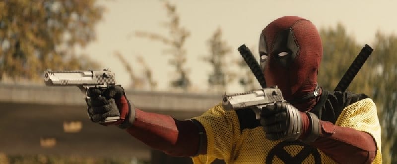 deadpool dual wields two Desert Eagles
