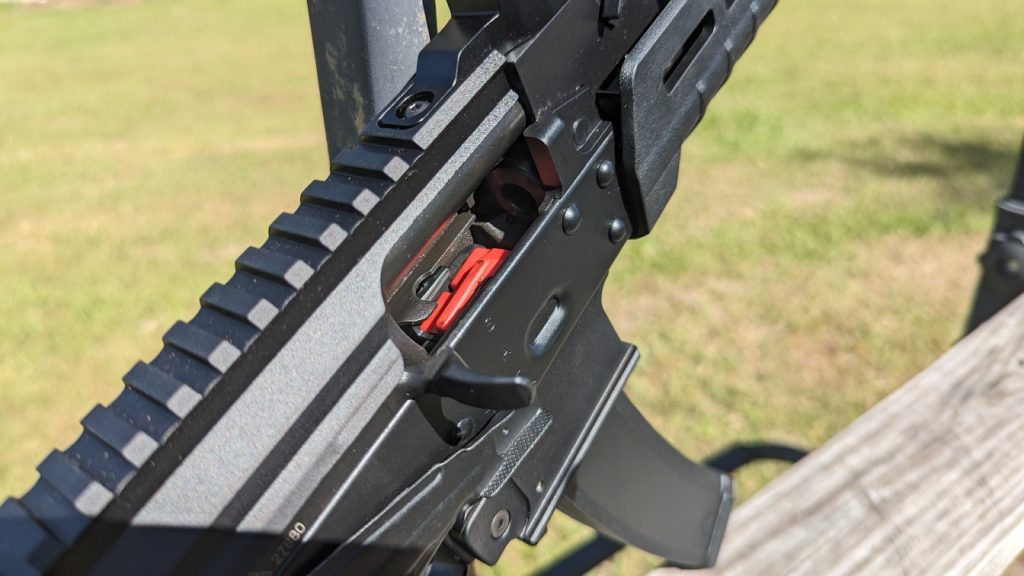 https://gunmagwarehouse.com/blog/wp-content/uploads/2023/10/ak-v-bolt-locked-1024x576.jpg