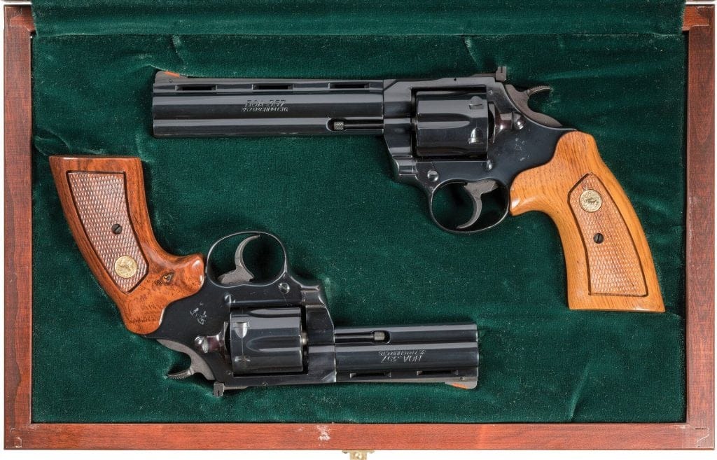 Colt boa on felt