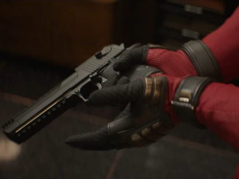 Deadpool with desert eagles