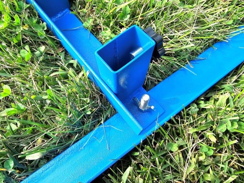 Close up of the stand showing the assembly bolts.